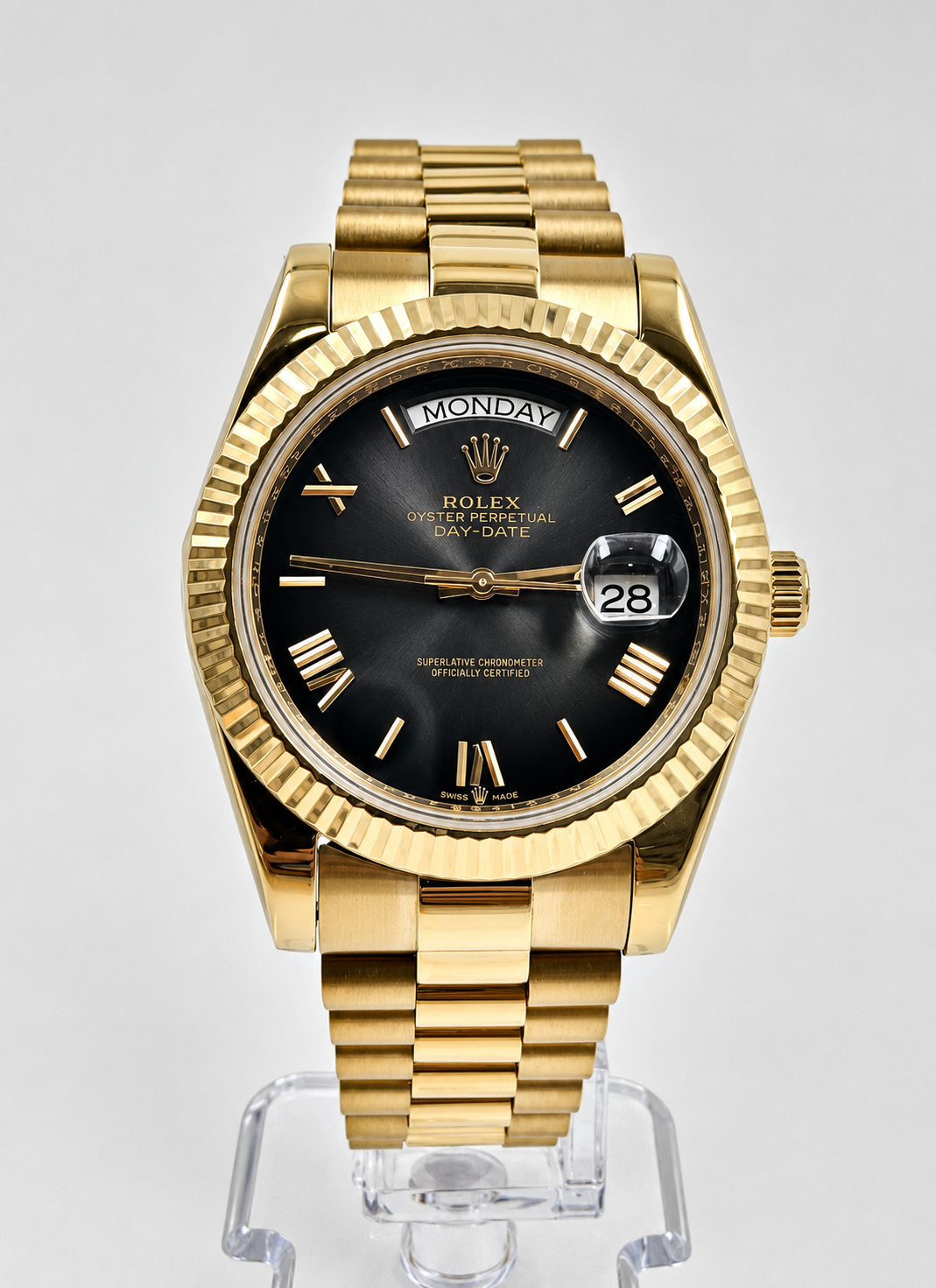 Day-Date — Black Dial / Yellow Gold / President Bracelet